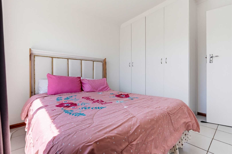 2 Bedroom Property for Sale in Protea Heights Western Cape